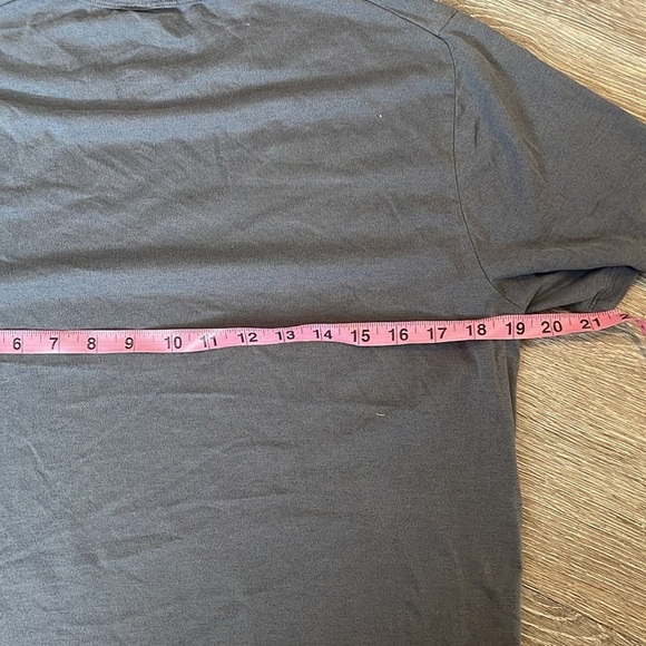 Lululemon Athletica Gray Short Sleeve Tee men’s size small - Picture 5 of 5